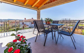 2 Bedroom Cozy Apartment In Labin